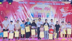 dem hoi trang ram o hoai duc mang yeu thuong den cac chau thieu nhi