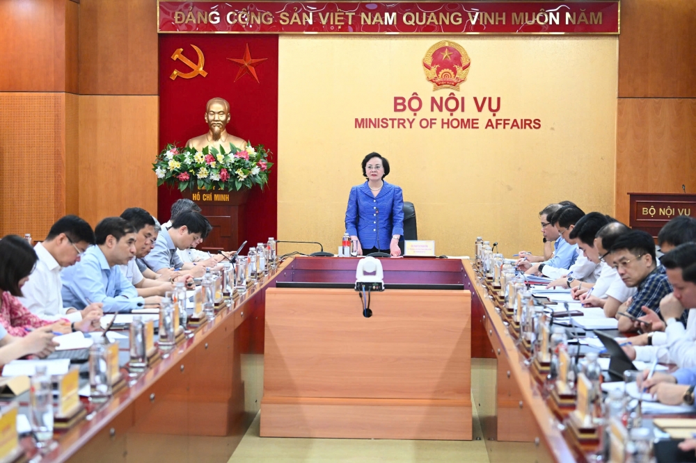 Bộ trưởng Bộ Nội vụ: Chuẩn bị kỹ lưỡng cho đề án tiền lương, phụ cấp