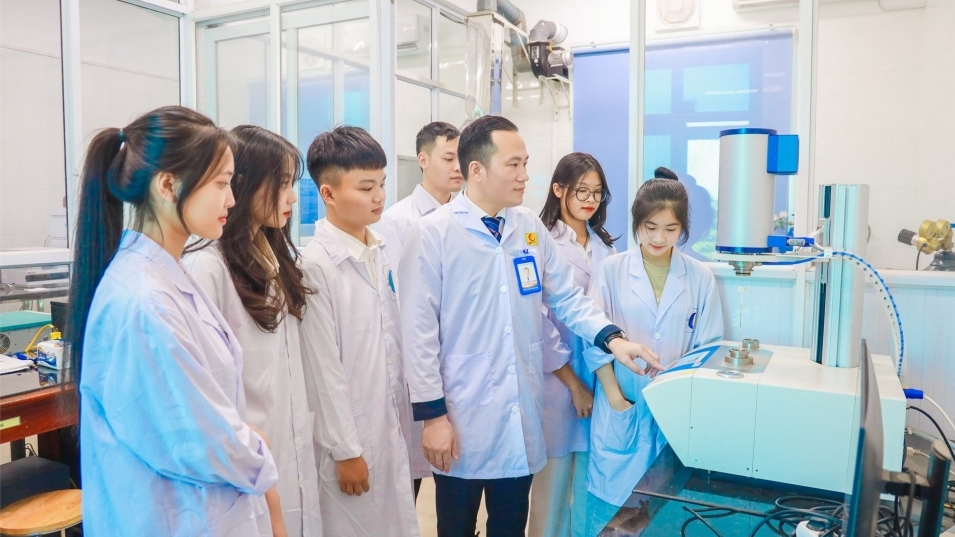 Giảng viên HaUI vào top 2% nhà khoa học ảnh hưởng nhất toàn cầu