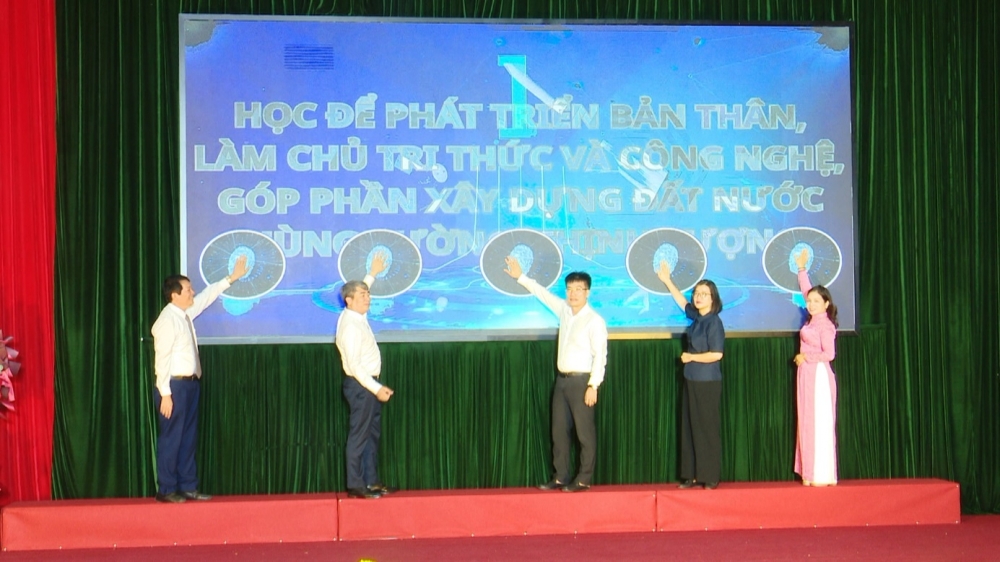 Học tập suốt đời để xây dựng Ô Diên trở thành 