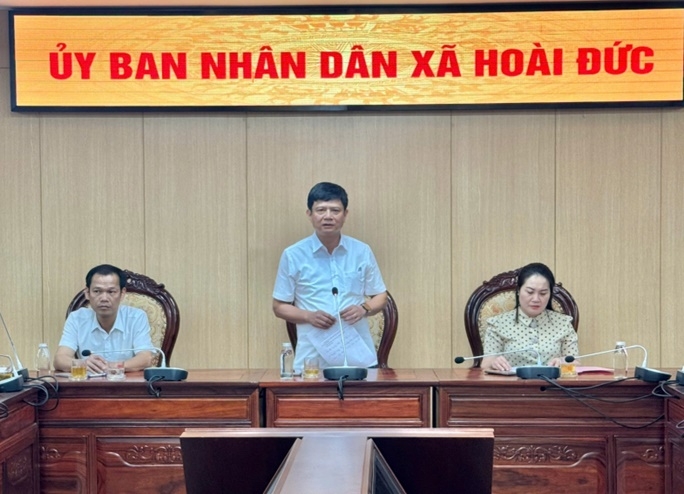 Công bố người trúng cử trưởng thôn, tổ trưởng tổ dân phố ở xã Hoài Đức Công bố người trúng cử trưởng thôn, tổ trưởng tổ dân phố ở xã Hoài Đức