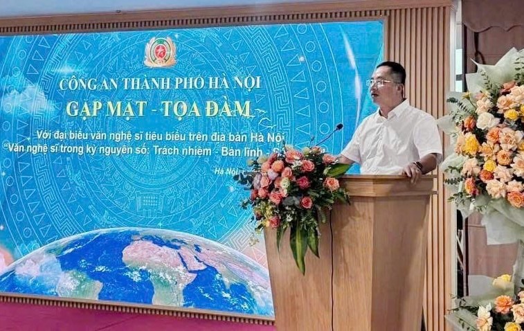 Chung tay bảo vệ an ninh văn hóa trên không gian mạng