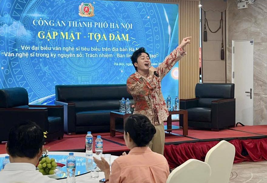 Chung tay bảo vệ an ninh văn hóa trên không gian mạng