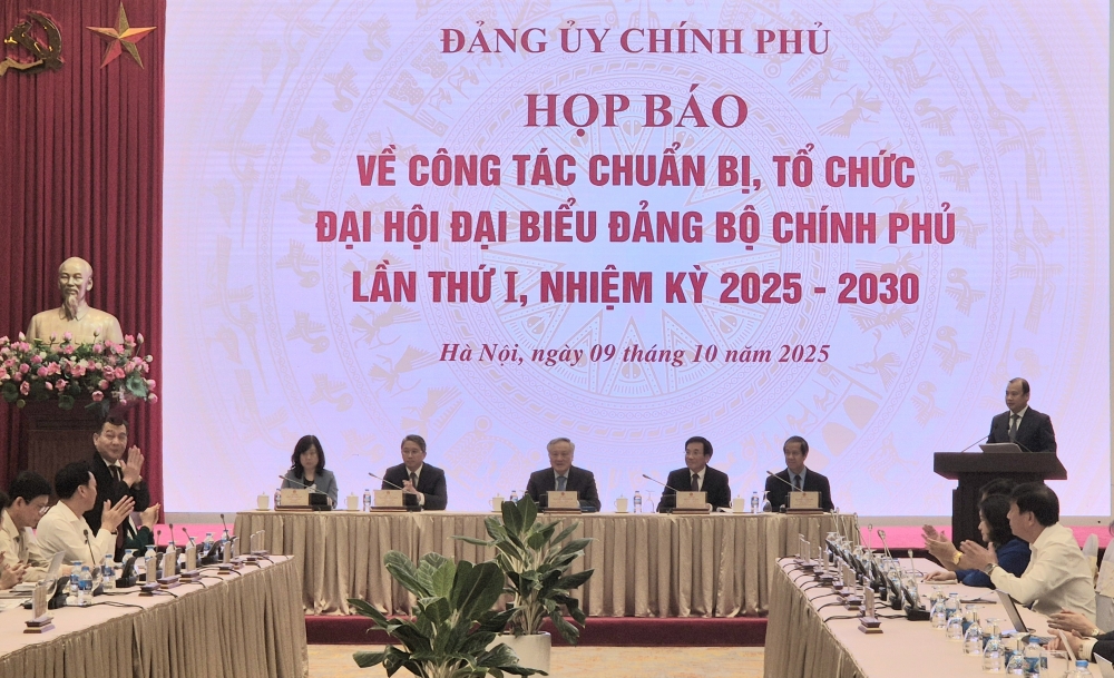 Bộ Chính trị chỉ định 82 đại biểu của Đảng bộ Chính phủ dự Đại hội XIV của Đảng Bộ Chính trị chỉ định 82 đại biểu của Đảng bộ Chính phủ dự Đại hội XIV của Đảng