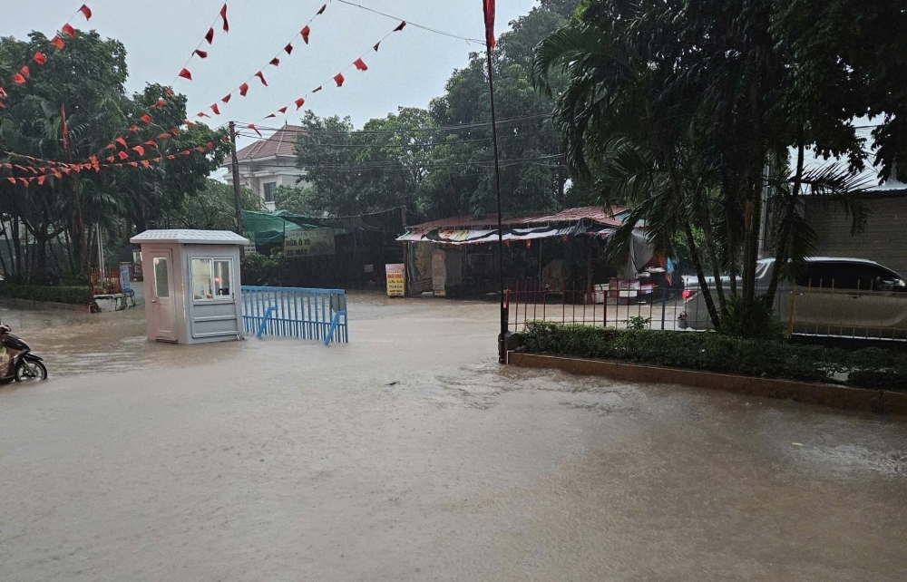 Cứ mưa là ngập, xã Hoài Đức kiến nghị sớm nạo vét, nâng cấp 2 kênh tiêu huyết mạch