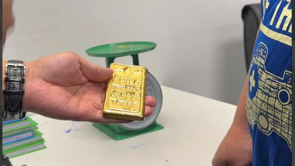 Giá vàng “nóng bỏng tay”, cảnh báo nguy cơ gia tăng buôn lậu