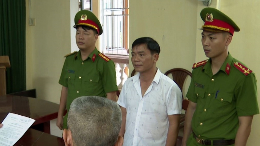 Khởi tố Giám đốc một công ty vàng bạc ở Hưng Yên