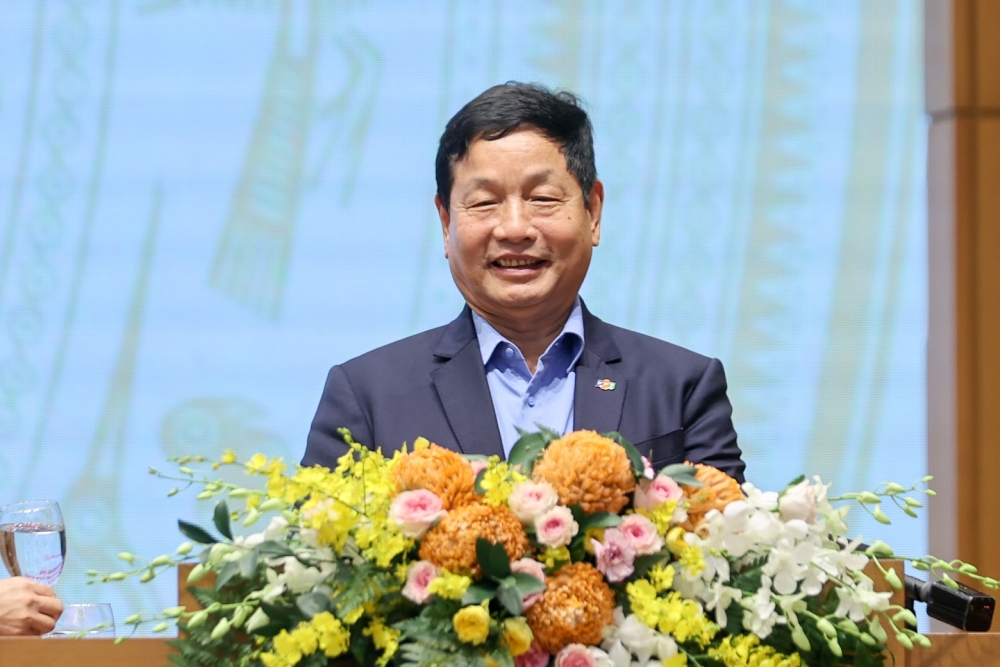 Hình ảnh Thủ tướng lội nước cùng dân đã cho thấy sự tận tụy, hết lòng vì Nhân dân Hình ảnh Thủ tướng lội nước cùng dân đã cho thấy sự tận tụy, hết lòng vì Nhân dân