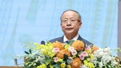 neu nen hanh chinh yeu thi doanh nghiep se mat dinh huong tham chi bi sai lam