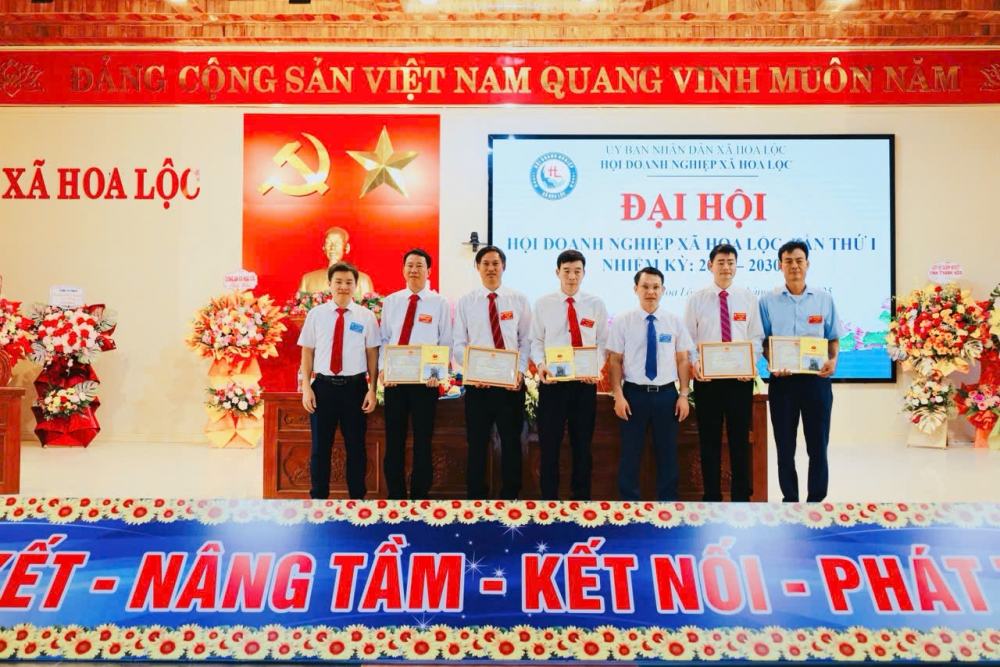 Doanh nghiệp xã Hoa Lộc dám nghĩ, dám làm để xây dựng quê hương giàu đẹp, văn minh