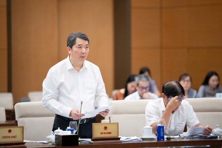 Đề xuất trích thưởng 10% số thuế vượt thu cho cán bộ thuế, hải quan