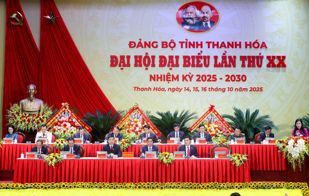 Thủ tướng: Làm tốt công tác cán bộ, đưa Thanh Hóa thành cực tăng trưởng mới của cả nước