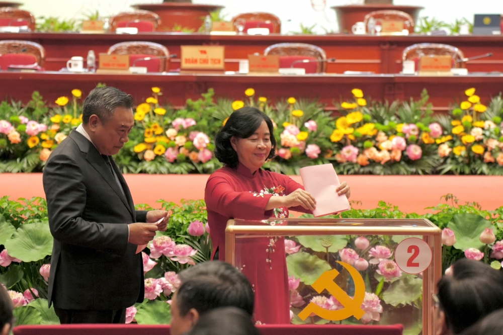 Gửi trọn niềm tin vào Ban Chấp hành Đảng bộ TP Hà Nội khóa XVIII Gửi trọn niềm tin vào Ban Chấp hành Đảng bộ TP Hà Nội khóa XVIII