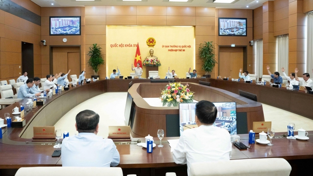 Thường vụ Quốc hội chốt mức thuế môi trường với xăng dầu năm 2026