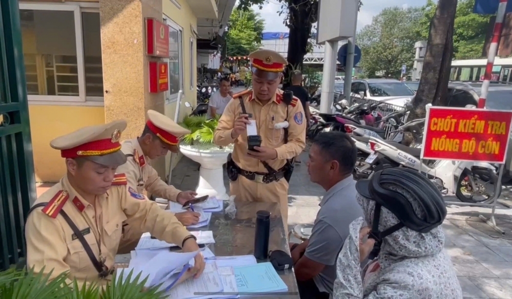 Cảnh sát phát hiện gần 4.000 “ma men” trong ngày đầu tổng kiểm tra