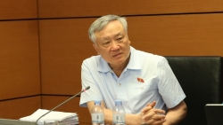 pho thu tuong neu bat cap ve chuyen mon cua can bo xa