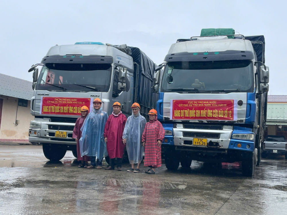 Cấp bách xuất cấp hàng dự trữ quốc gia hỗ trợ Huế khắc phục hậu quả thiên tai