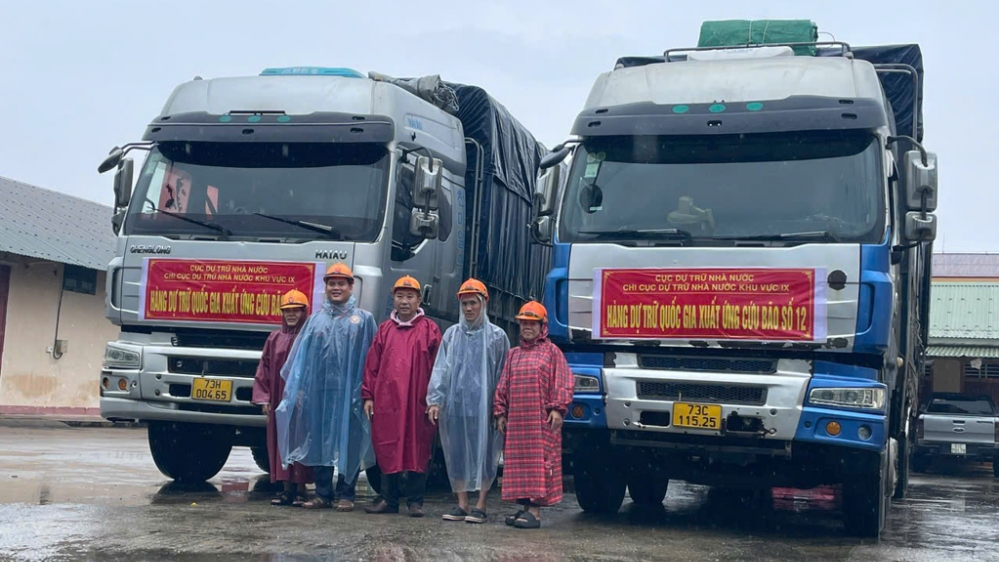 Cấp bách xuất cấp hàng dự trữ quốc gia hỗ trợ Huế khắc phục hậu quả thiên tai