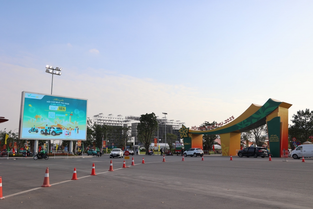 Công an Hà Nội: Bảo đảm tuyệt đối an toàn giao thông tại Hội chợ Mùa Thu 2025 Công an Hà Nội: Bảo đảm tuyệt đối an toàn giao thông tại Hội chợ Mùa Thu 2025