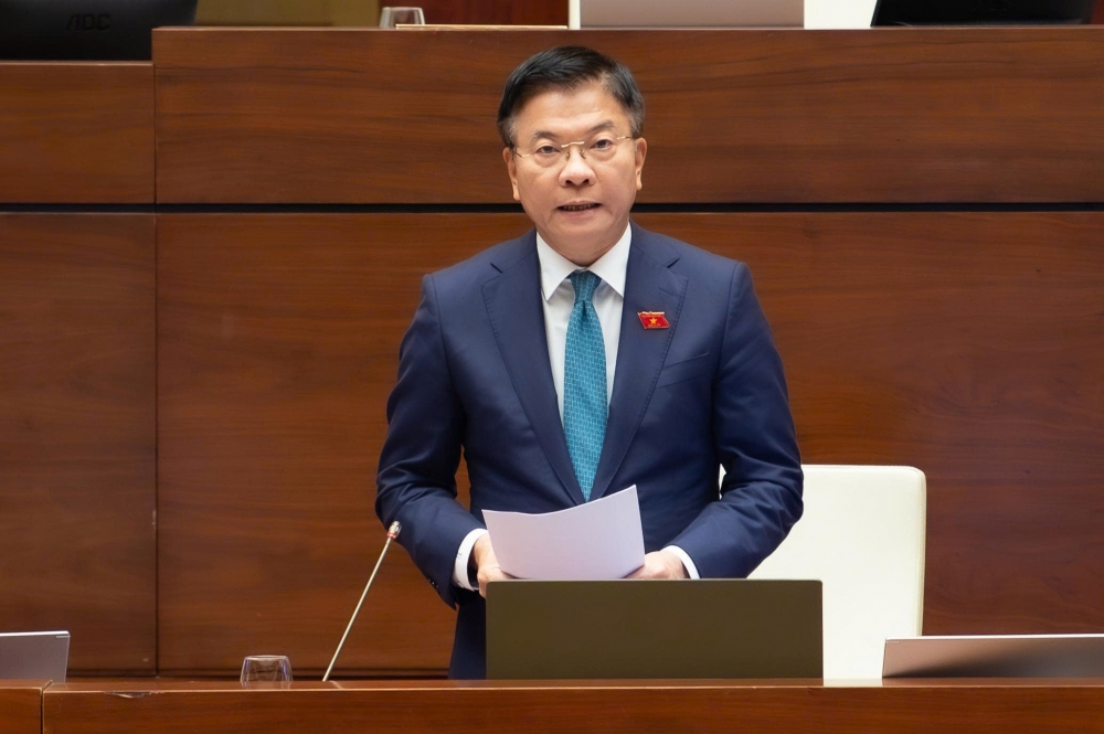 Phó Thủ tướng Lê Thành Long: Nợ công thấp hơn nhiều giới hạn quy định; chi đầu tư phát triển sẽ chiếm 40% Phó Thủ tướng Lê Thành Long: Nợ công thấp hơn nhiều giới hạn quy định; chi đầu tư phát triển sẽ chiếm 40%