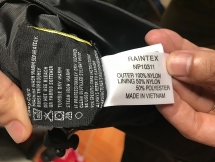 Chuyển công an điều tra xưởng may mặc giả thương hiệu The North Face ở Hưng Yên