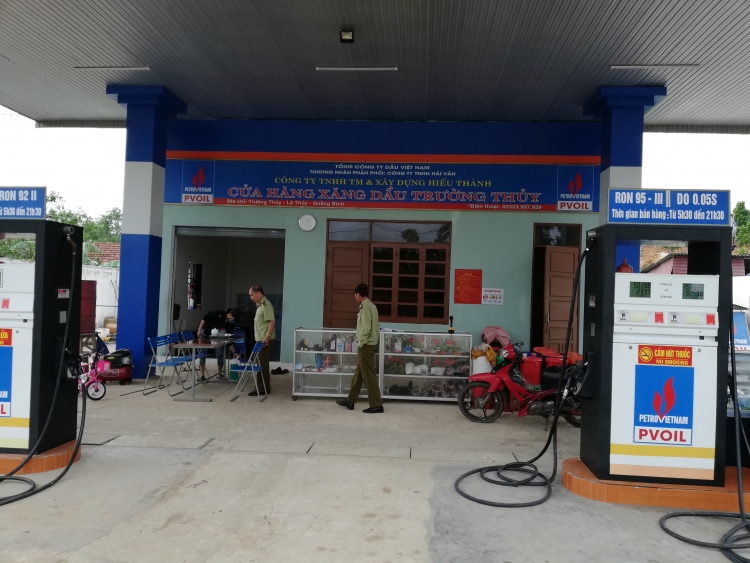Cửa hàng xăng dầu ở Quảng Bình bị phát hiện bán hàng gian lận cua hang xang dau o quang binh bi phat hien ban hang gian lan