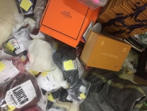 ha noi dot kich co so cat mac trung quoc gan nhan chanel gucci