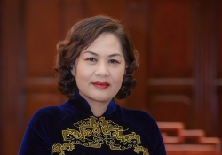 ba nguyen thi hong nguoi duoc gioi thieu lam thong doc ngan hang nha nuoc la ai
