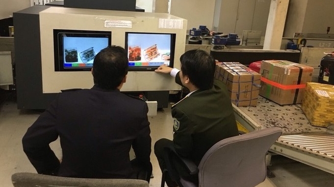 Thành lập Tổ công tác giám sát lực lượng chức năng chống buôn lậu qua cảng hàng không