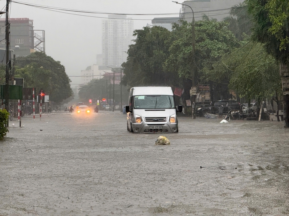 Bộ Xây dựng lý giải nguyên nhân Hà Nội cứ mưa to là ngập nhiều nơi Bộ Xây dựng lý giải nguyên nhân Hà Nội cứ mưa to là ngập nhiều nơi