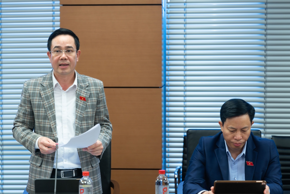 Không để ngân sách gánh rủi ro thay ngân hàng thương mại