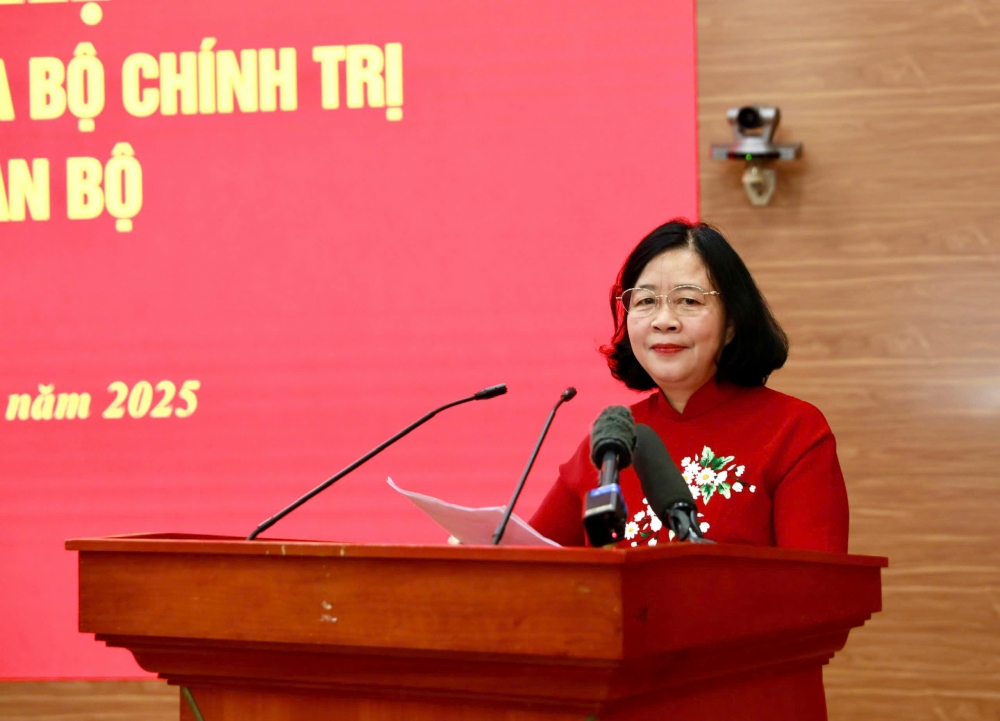 Đồng chí Bùi Thị Minh Hoài giữ chức Bí thư Đảng ủy MTTQ, các đoàn thể Trung ương Đồng chí Bùi Thị Minh Hoài giữ chức Bí thư Đảng ủy MTTQ, các đoàn thể Trung ương