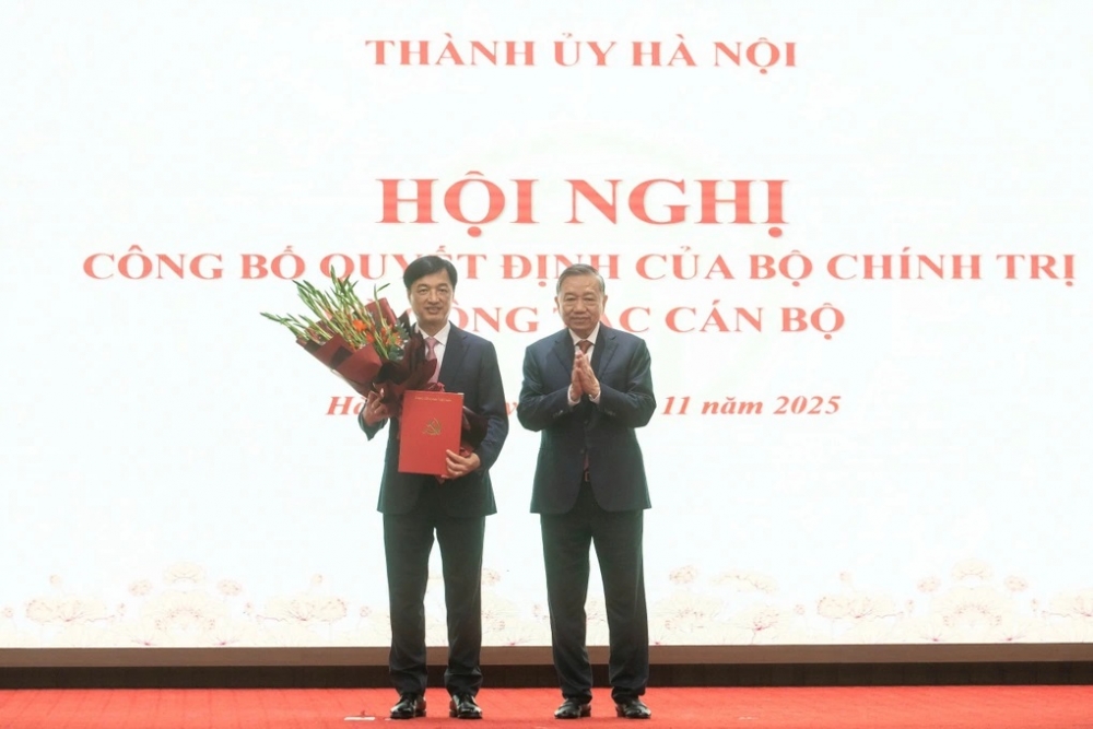 Chủ nhiệm Ủy ban Kiểm tra Trung ương Nguyễn Duy Ngọc làm Bí thư Thành ủy Hà Nội Chủ nhiệm Ủy ban Kiểm tra Trung ương Nguyễn Duy Ngọc làm Bí thư Thành ủy Hà Nội