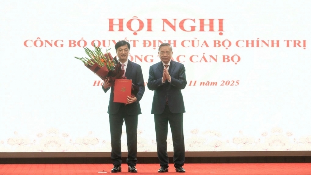 Chủ nhiệm Ủy ban Kiểm tra Trung ương Nguyễn Duy Ngọc làm Bí thư Thành ủy Hà Nội