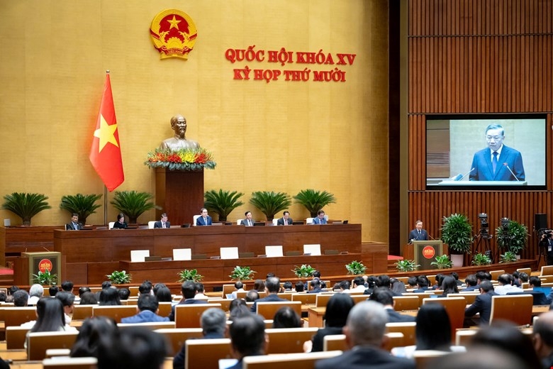 Tổng Bí thư: Đừng để tuyên bố tinh gọn bộ máy mà sinh thêm tầng nấc xin - cho ngoài thực tế
