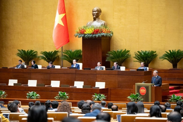 Tổng Bí thư: Đừng để tuyên bố tinh gọn bộ máy mà sinh thêm tầng nấc xin - cho ngoài thực tế