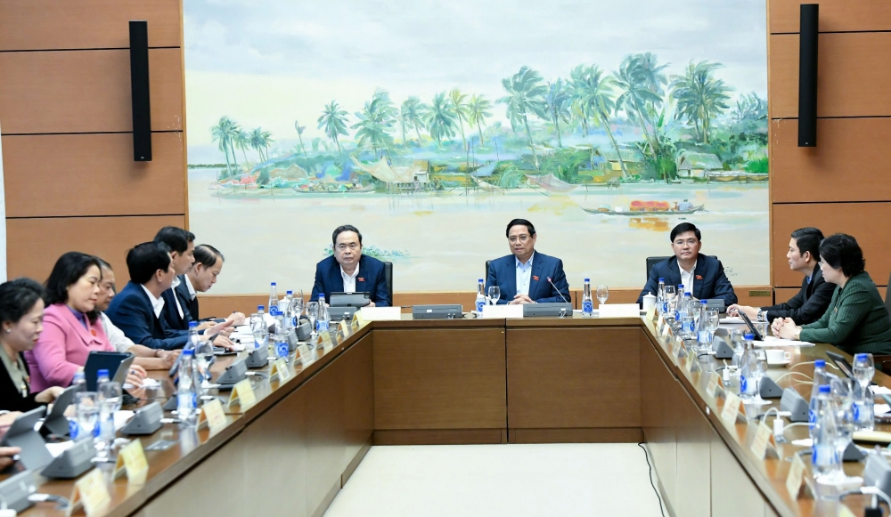 Thủ tướng: Cần phải phân loại kiến thức cán bộ cơ sở, thiếu cái gì thì bồi dưỡng cái đó Thủ tướng: Cần phải phân loại kiến thức cán bộ cơ sở, thiếu cái gì thì bồi dưỡng cái đó