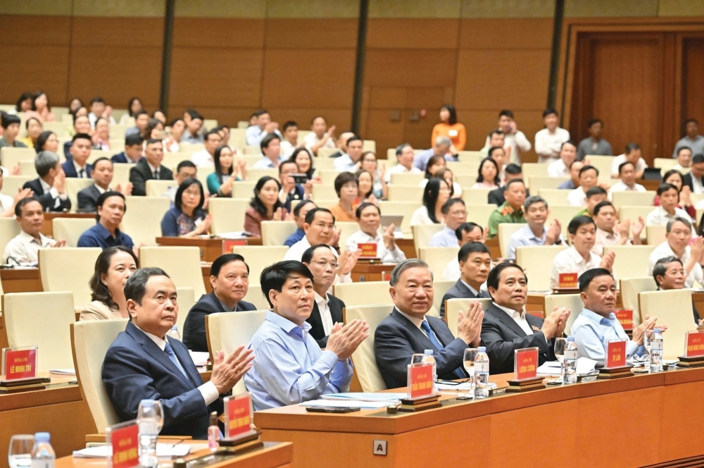 Bài 1: Bước ngoặt đổi mới, pháp luật phải đi trước một bước