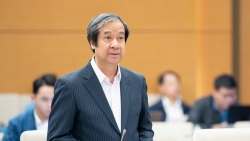 de nghi giao quyen cho chu tich ubnd cap xa dieu dong thuyen chuyen giao vien