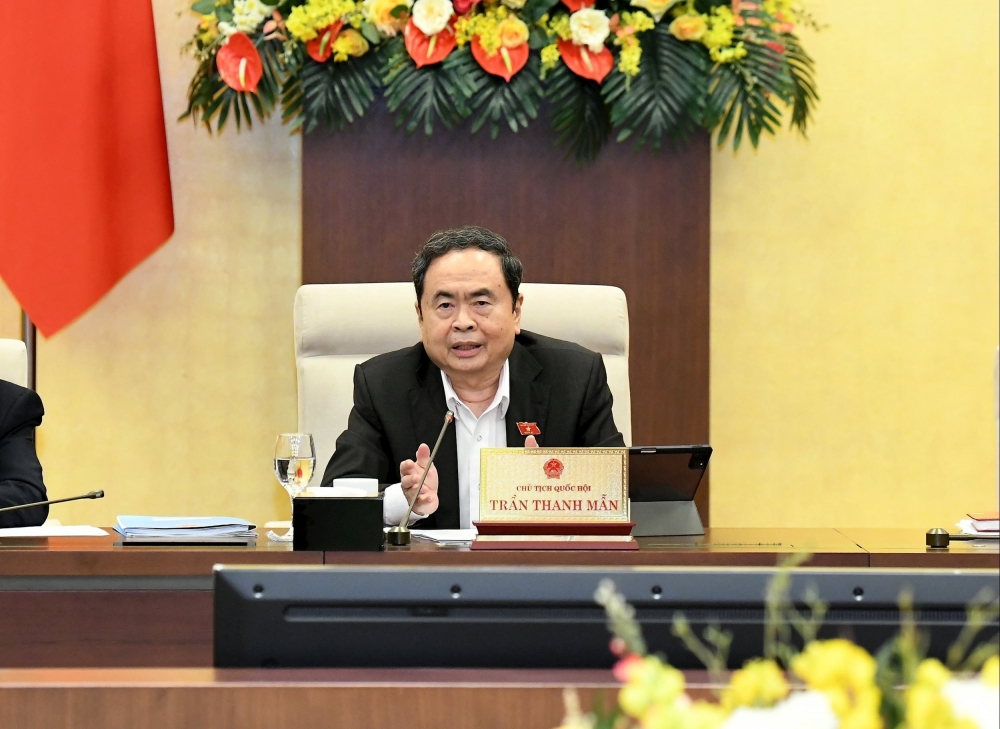 Ủy ban Thường vụ Quốc hội chính thức ra nghị quyết nâng mức giảm trừ gia cảnh Ủy ban Thường vụ Quốc hội chính thức ra nghị quyết nâng mức giảm trừ gia cảnh