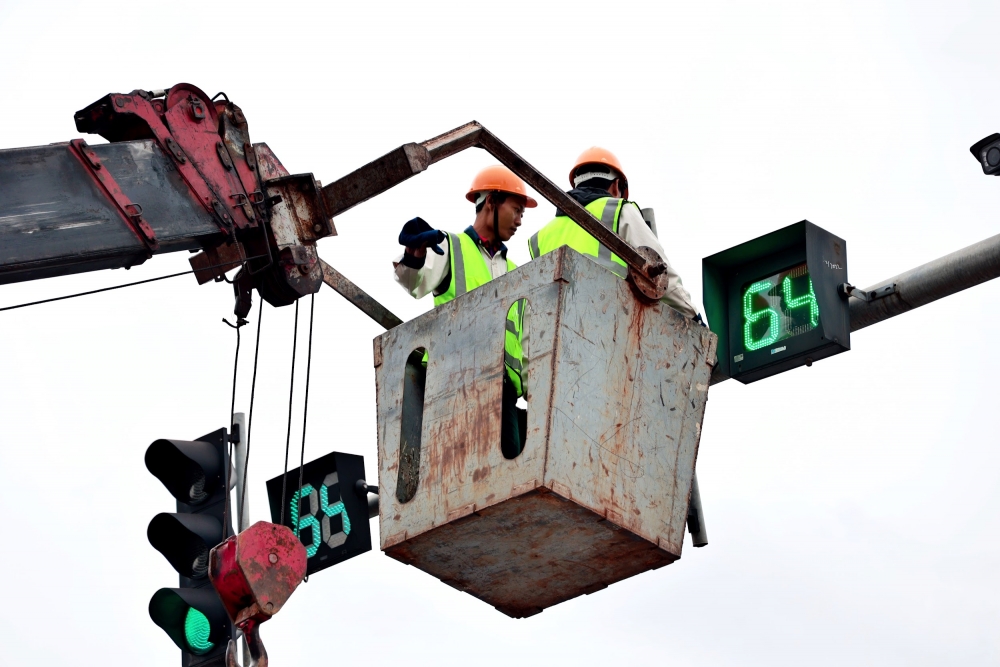 Hà Nội nâng cấp hệ thống đèn tín hiệu giao thông, ứng dụng công nghệ AI Hà Nội nâng cấp hệ thống đèn tín hiệu giao thông, ứng dụng công nghệ AI