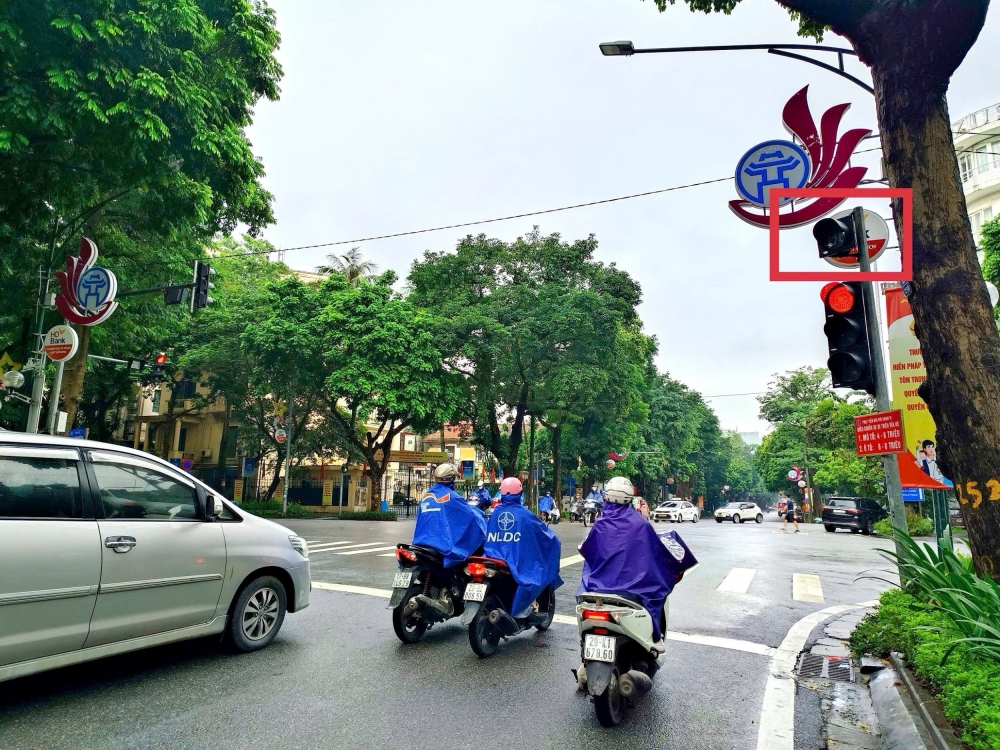 Hà Nội nâng cấp hệ thống đèn tín hiệu giao thông, ứng dụng công nghệ AI Hà Nội nâng cấp hệ thống đèn tín hiệu giao thông, ứng dụng công nghệ AI