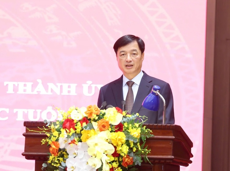 Bí thư Tỉnh ủy Nghệ An được giới thiệu để bầu làm Chủ tịch UBND TP Hà Nội