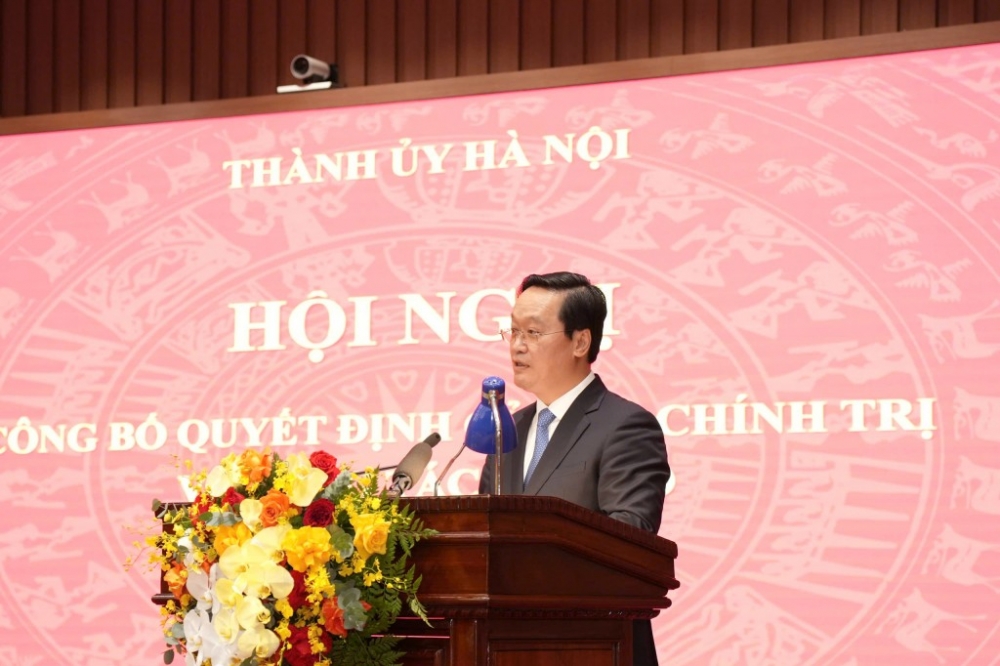 Bí thư Tỉnh ủy Nghệ An được giới thiệu để bầu làm Chủ tịch UBND TP Hà Nội