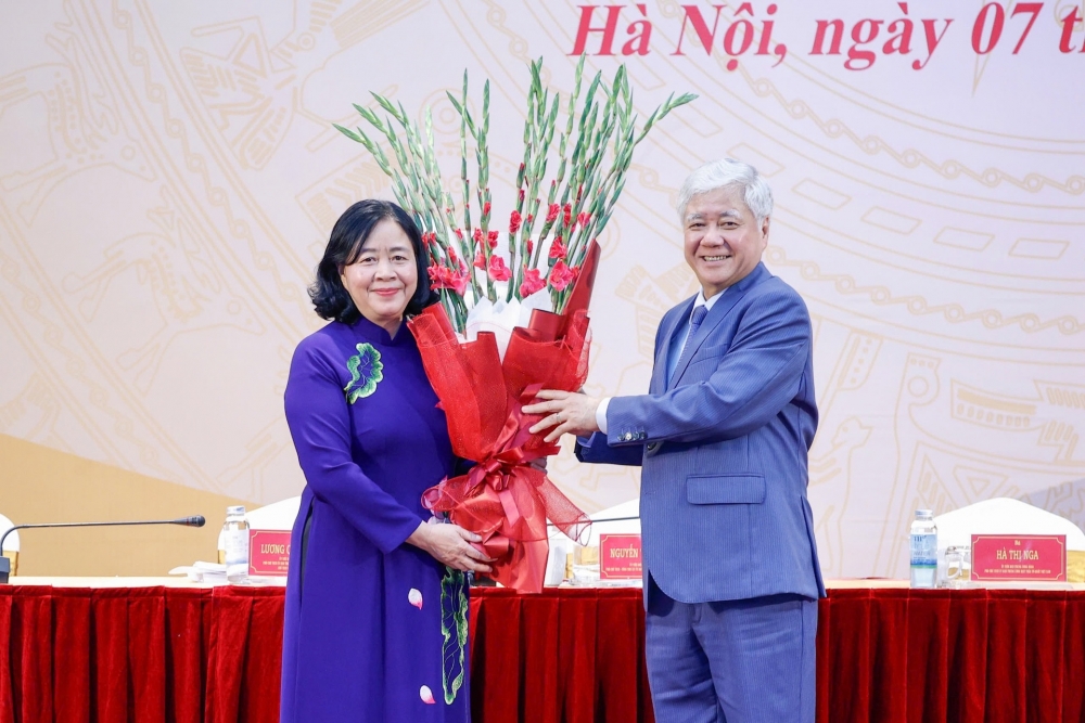 Ông Đỗ Văn Chiến và bà Bùi Thị Minh Hoài Phó Chủ tịch Hội đồng Bầu cử quốc gia