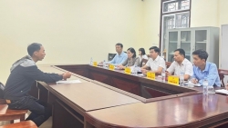 nang cao dao duc cong vu trong boi canh cach mang tinh gon bo may