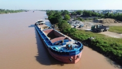 phat hien ben bai vat lieu xay dung hoat dong chui tren song tra ly