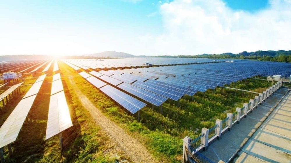 Năng lượng tái tạo: Lá chắn kinh tế và an ninh quốc gia trước thiên tai