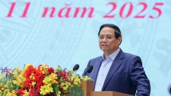 Người dân vẫn phải làm thủ tục không cần thiết: Thủ tướng yêu cầu dứt khoát cắt bỏ