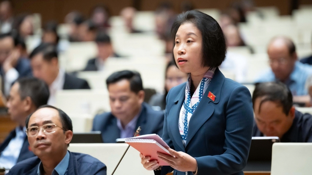 Không để vay thì dễ, chi thì thoải mái nhưng trả nợ thì lại nhìn vào ngân sách